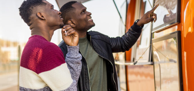 Bien choisir son food truck en location à Toulouse : critères et conseils pratiques